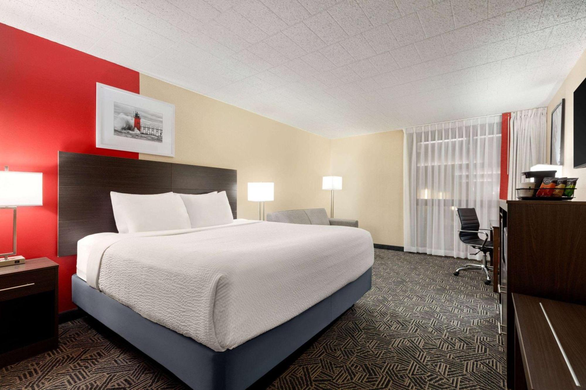Ramada By Wyndham Alpena Hotel Exterior foto